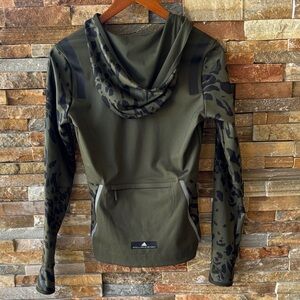 Stella McCartney Parley Collaboration Olive and Black Hooded Sweatshirt Medium